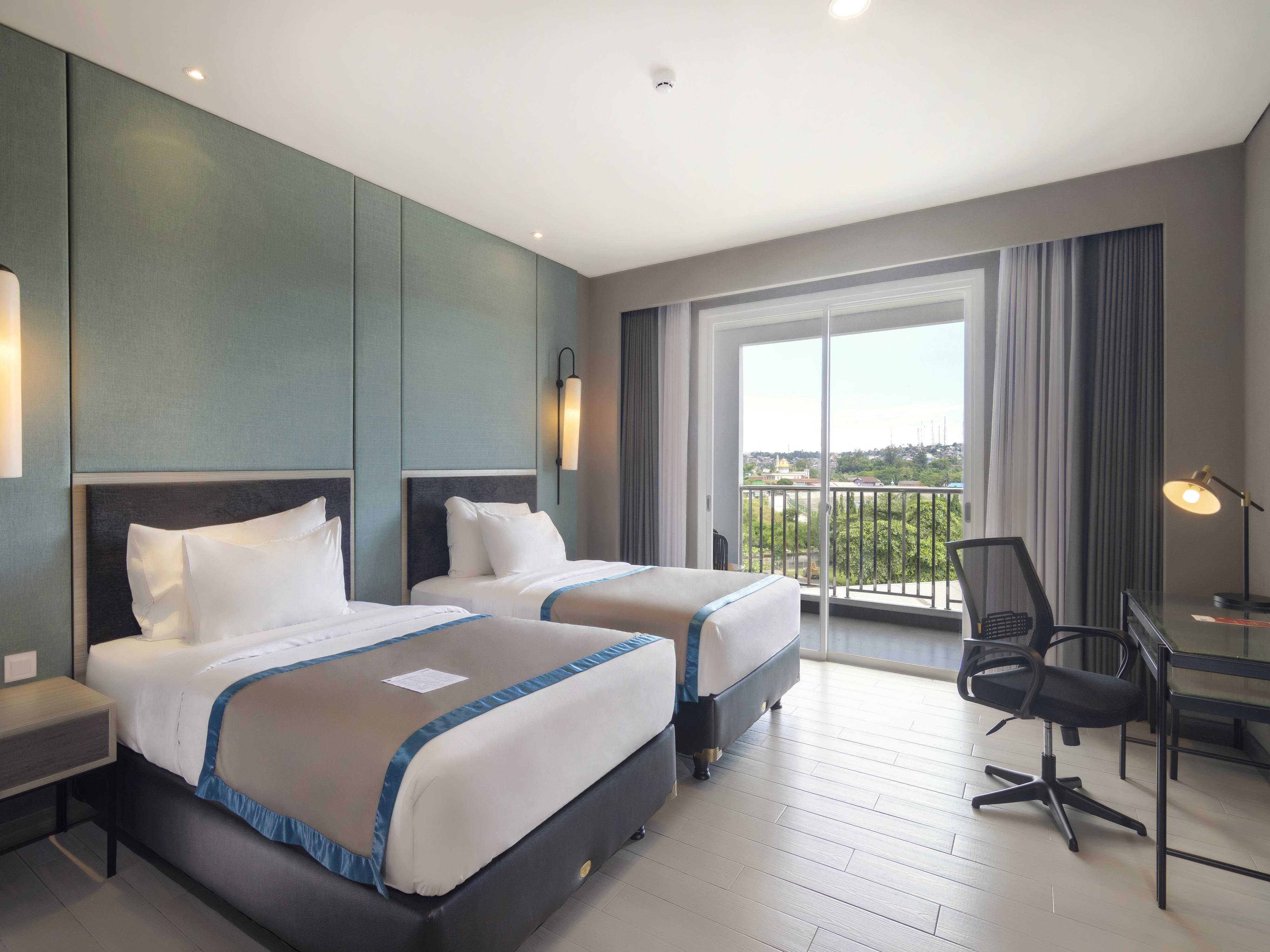Blue Sky Hotel Balikpapan Exteriör bild